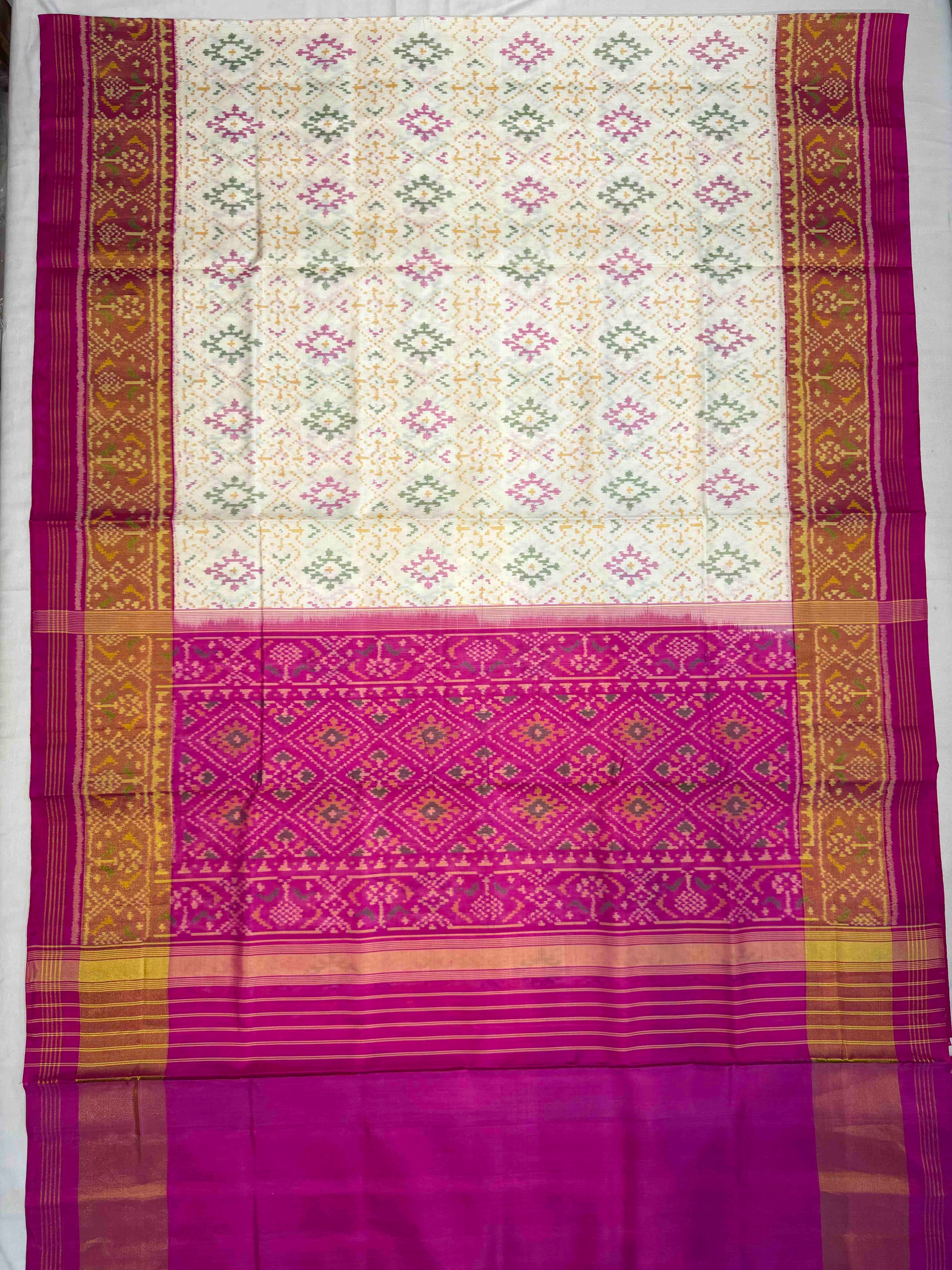 Panchanda Traditional Design Handwoven Patola Silk Saree