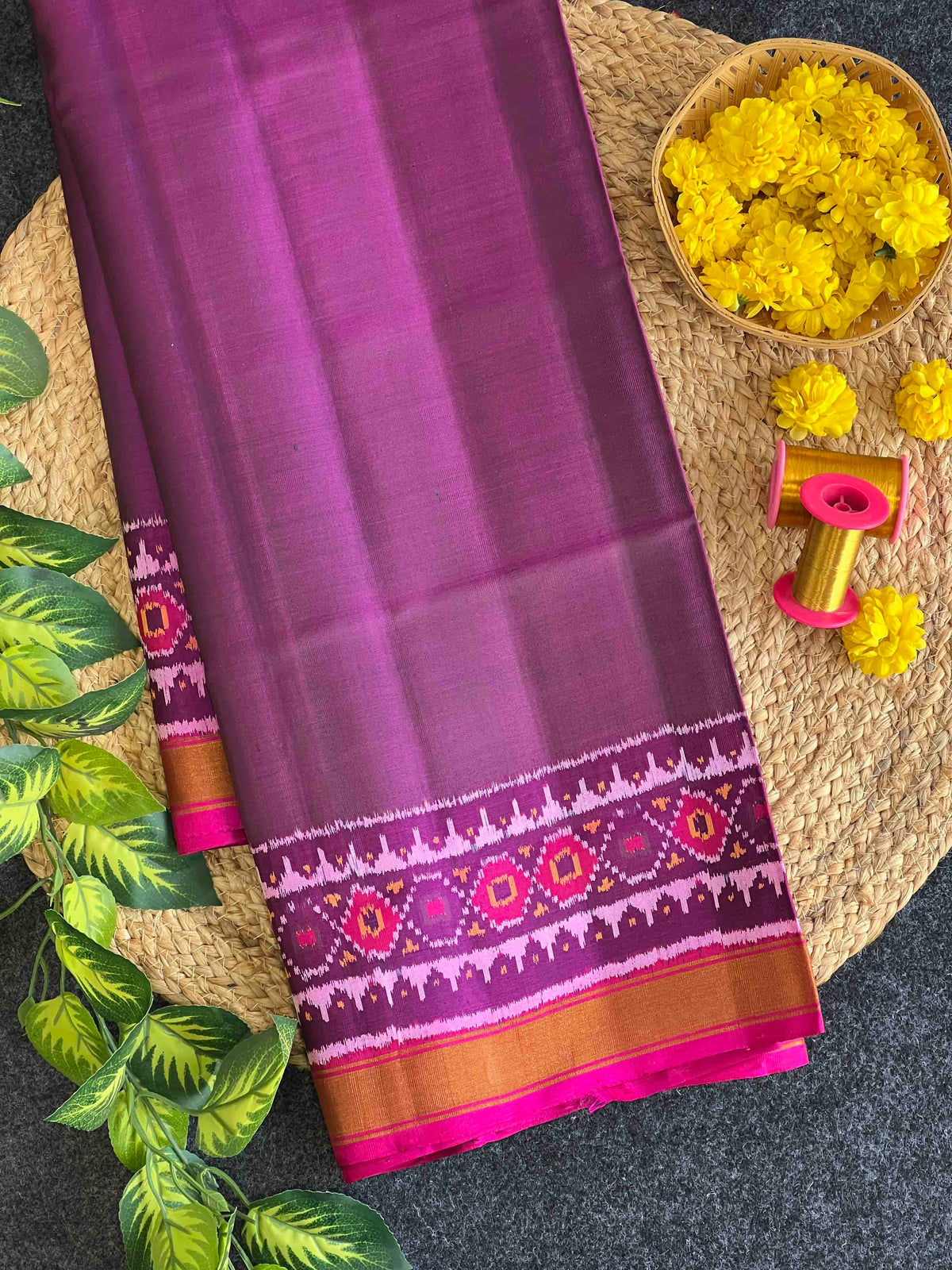 Plain Purple With Pink Hand Woven Rajkot Patola Silk Saree