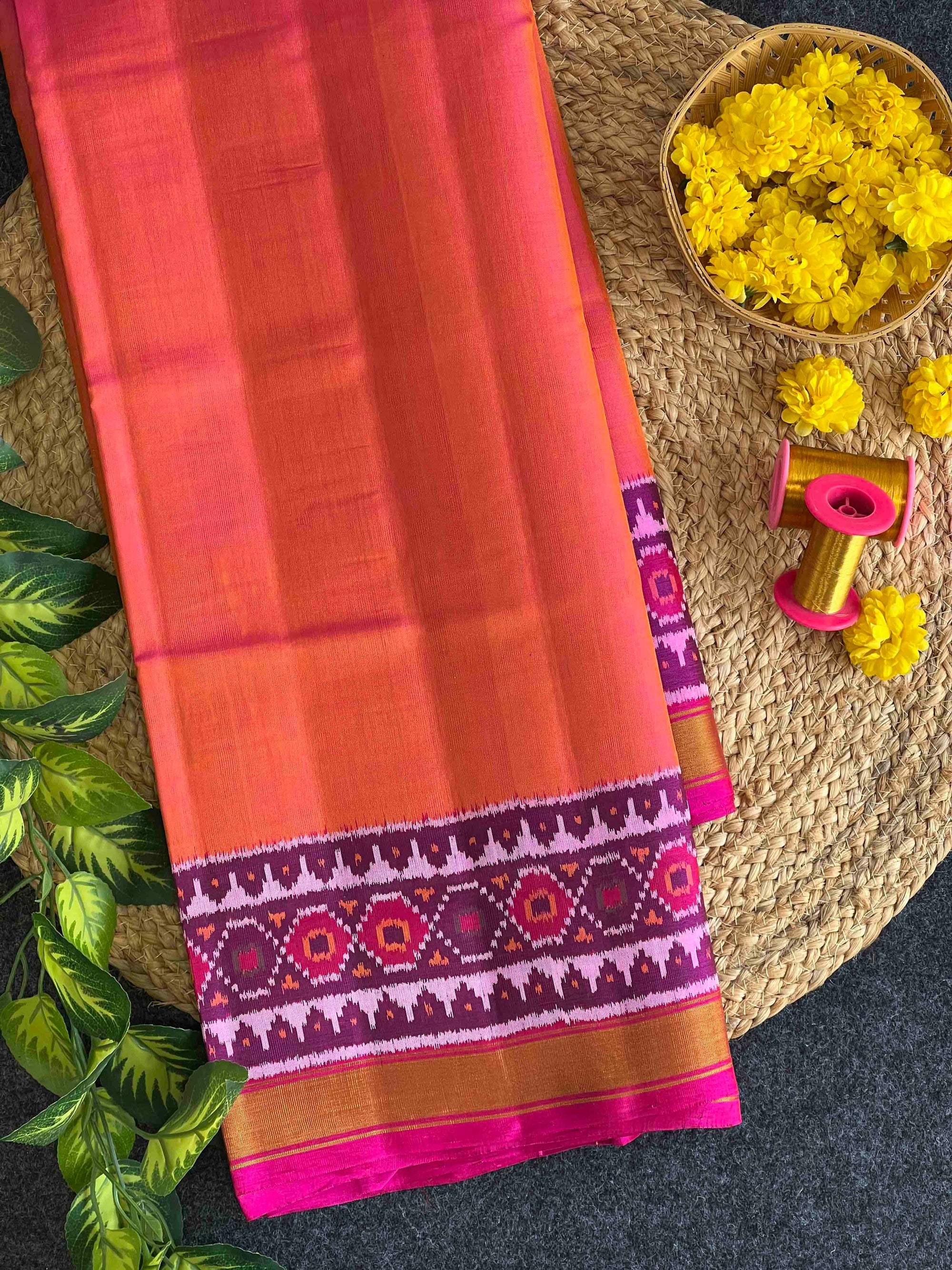 Plain Yellow With Pink Hand Woven Rajkot Patola Silk Saree