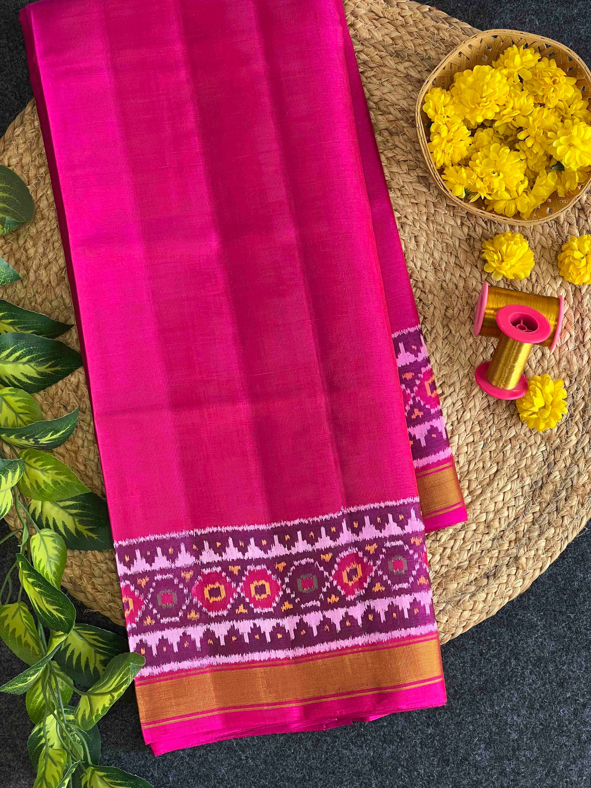 Plain Pink With Maroon Hand Woven Rajkot Patola Silk Saree