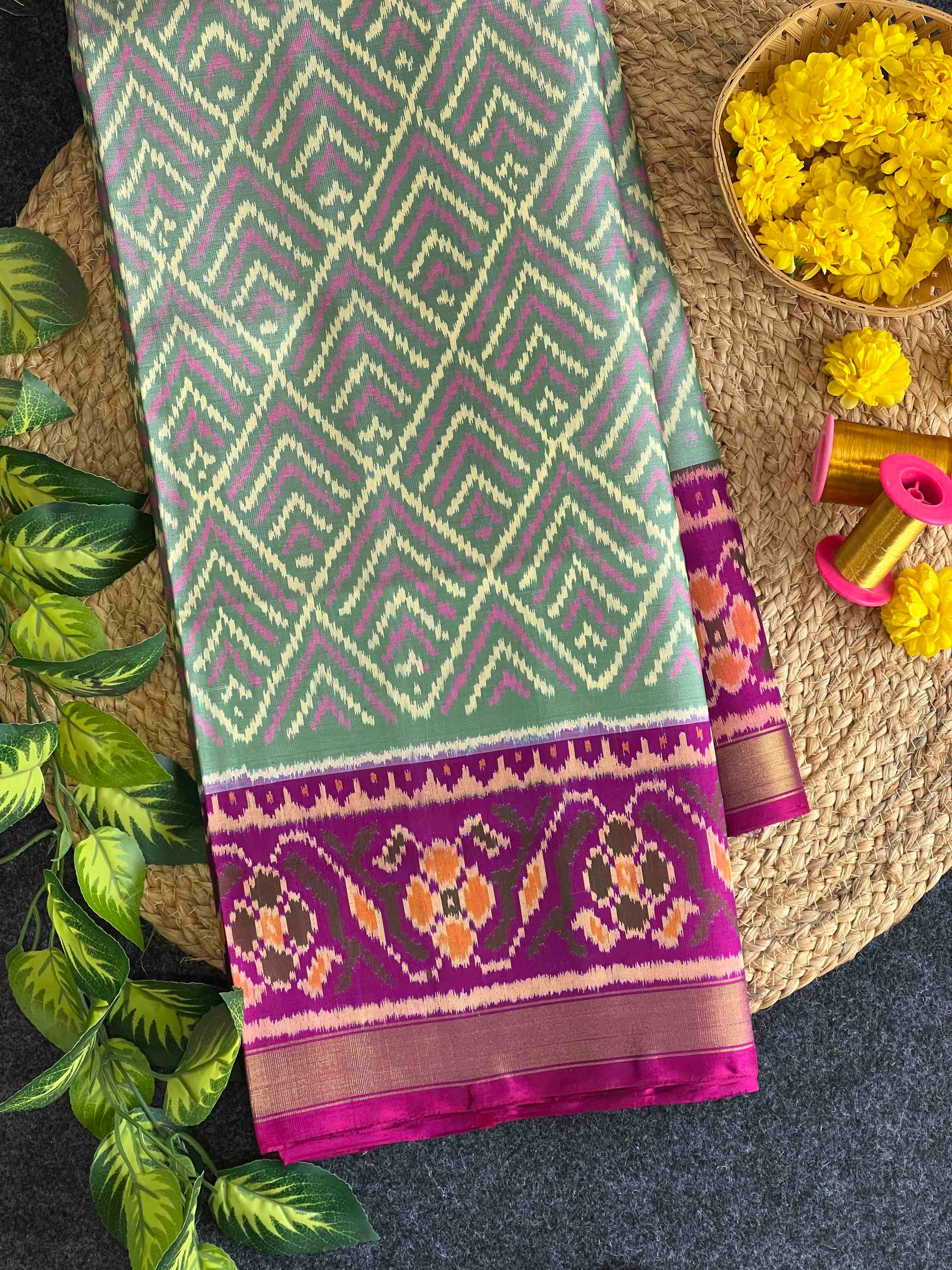 Light Green With Purple Hand Woven Rajkot Patola Silk Saree