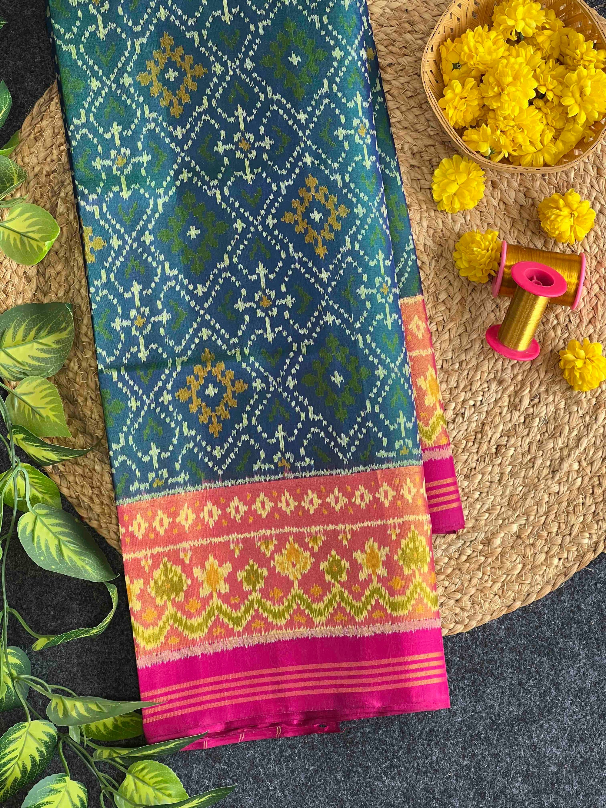 Morepiach & Pink Paanchanda Design Hand Woven Rajkot Patola Silk Saree
