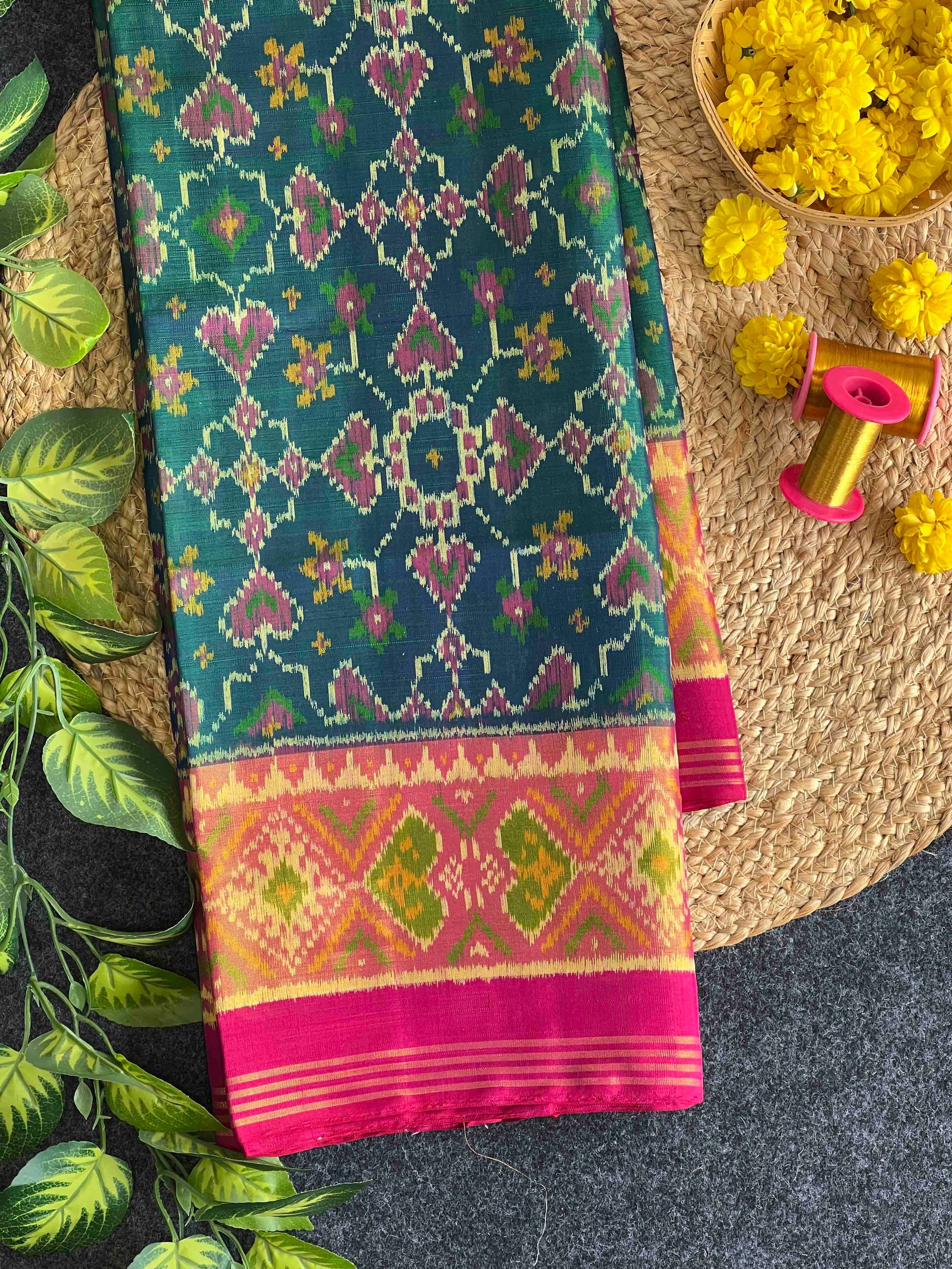 Morepiach With Pink Navratan Design Hand Woven Rajkot Patola Silk Saree