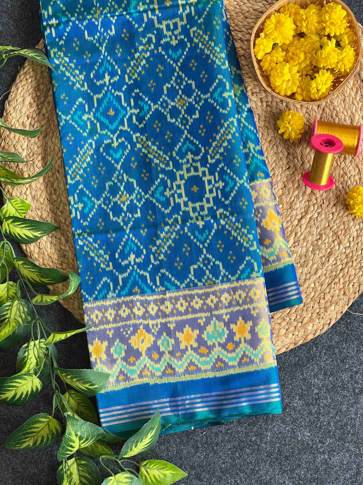 Full Sky Blue Manekchok Design Hand Woven Rajkot Patola Silk Saree