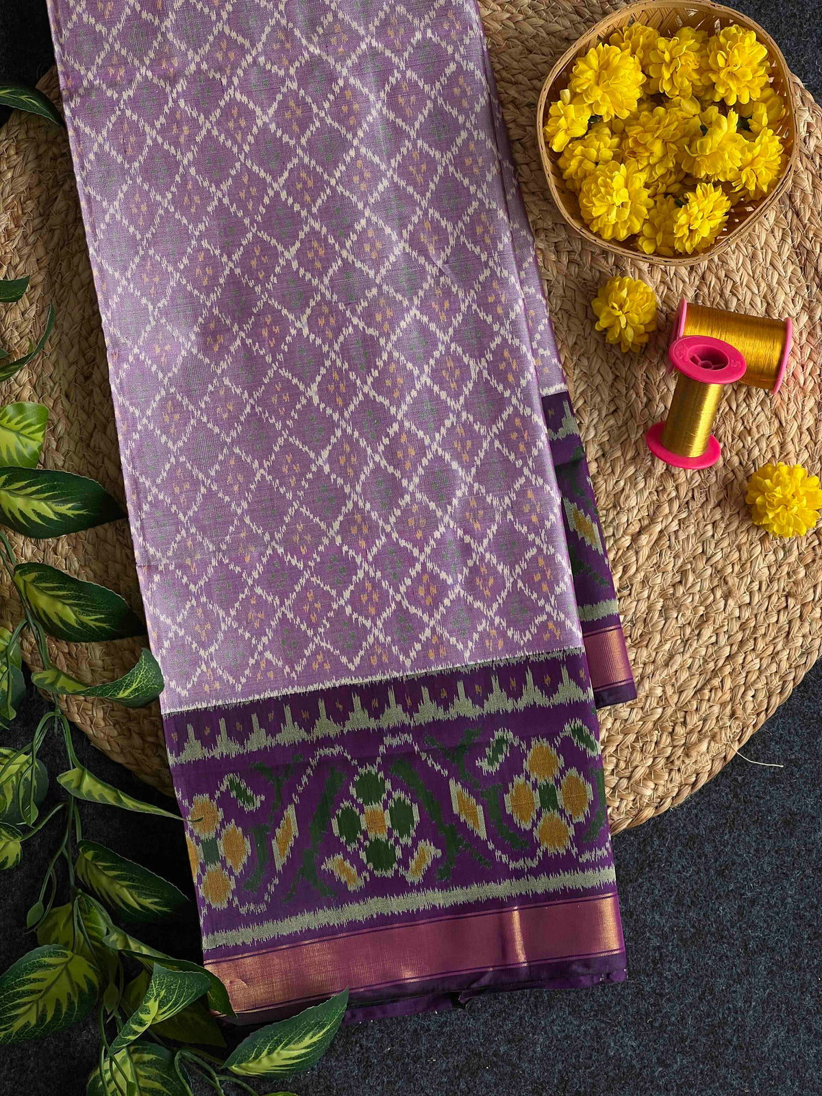 Light Purple With Dark Purple Hand Woven Rajkot Patola Silk Saree