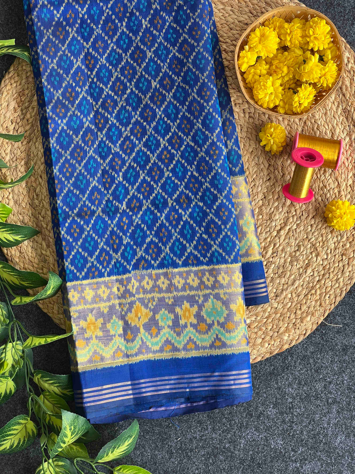 Full Blue Daliya Bhat Design Hand Woven Rajkot Patola Silk Saree