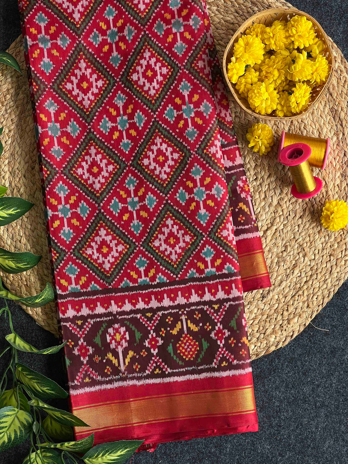 Red And Maroon Paanchanda Hand Woven Rajkot Patola Silk Saree