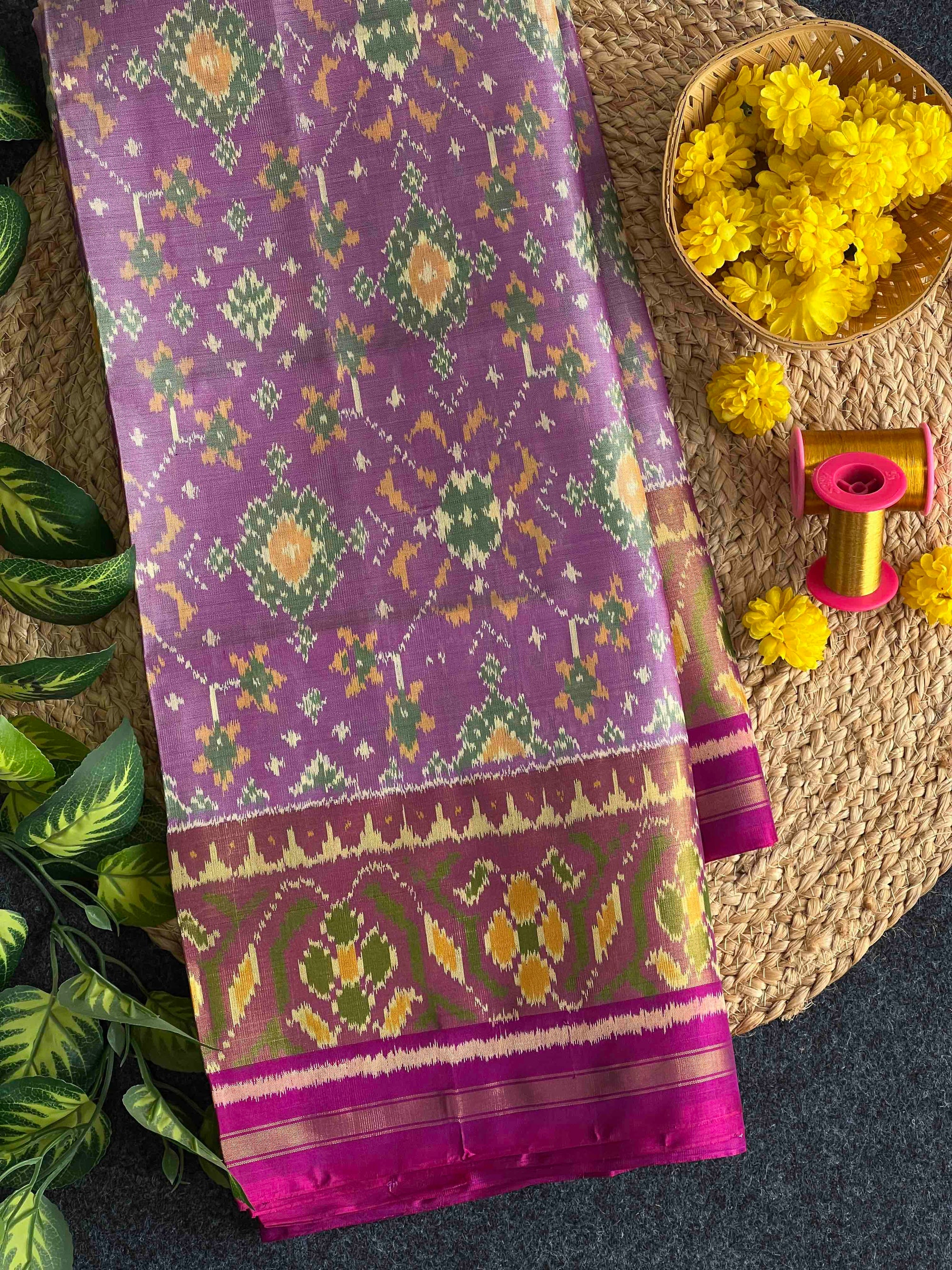 Light Purple & Purple Navratan Hand Woven Rajkot Patola Silk Saree