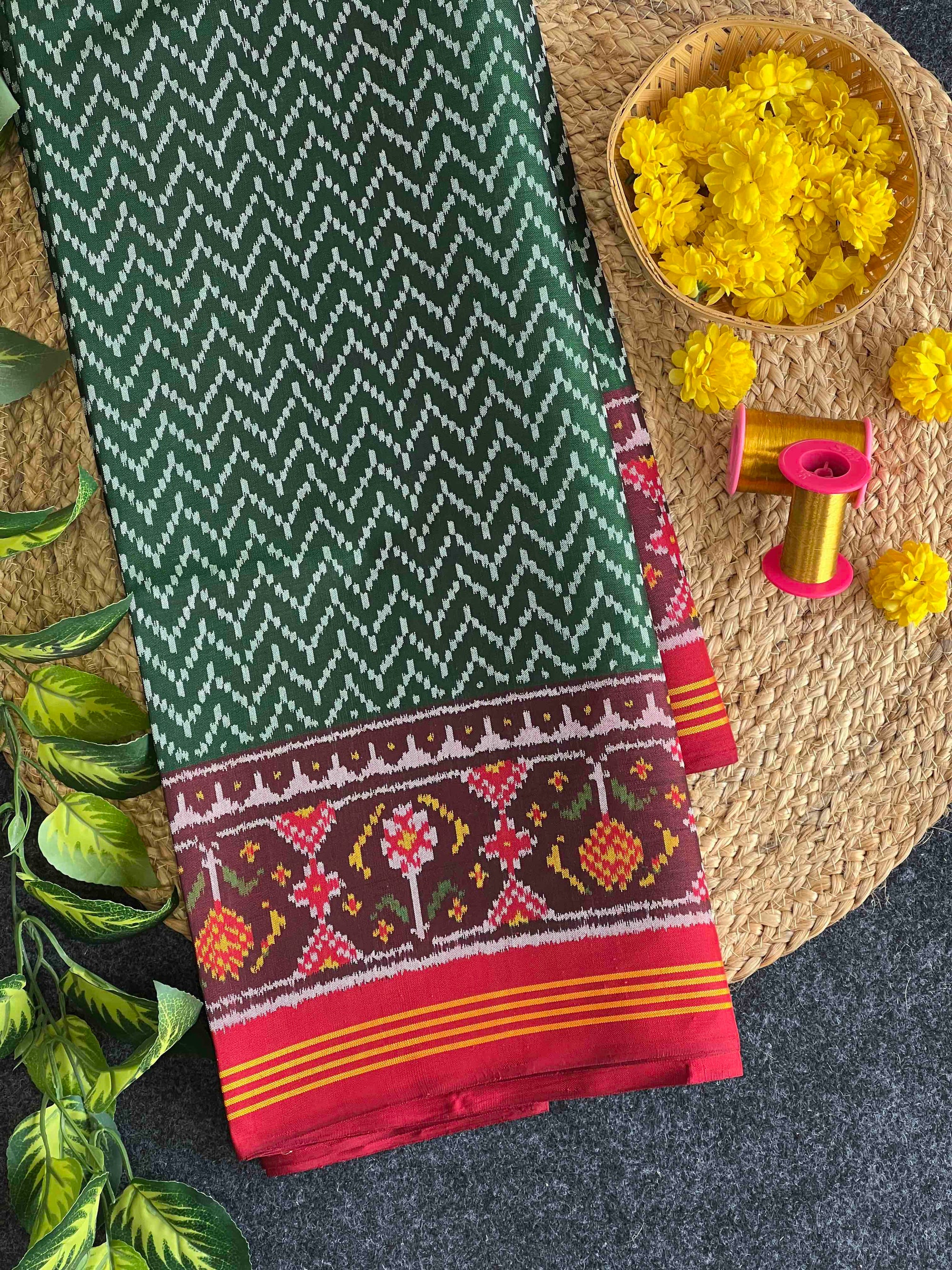 Green And Red Laheriya Design Hand Woven Rajkot Ikat Patola Silk Saree
