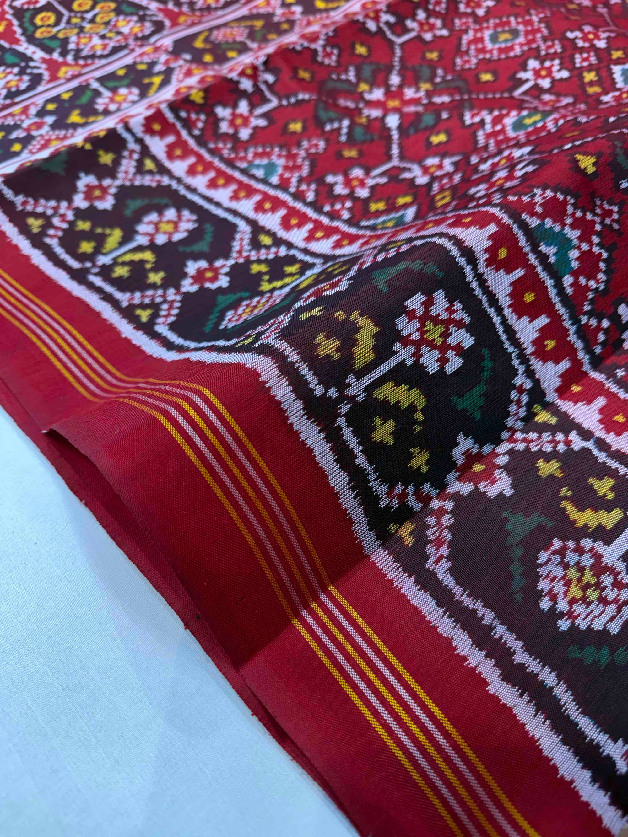 Full Red Navratan Design Hand Woven Ikat Patola Silk Saree