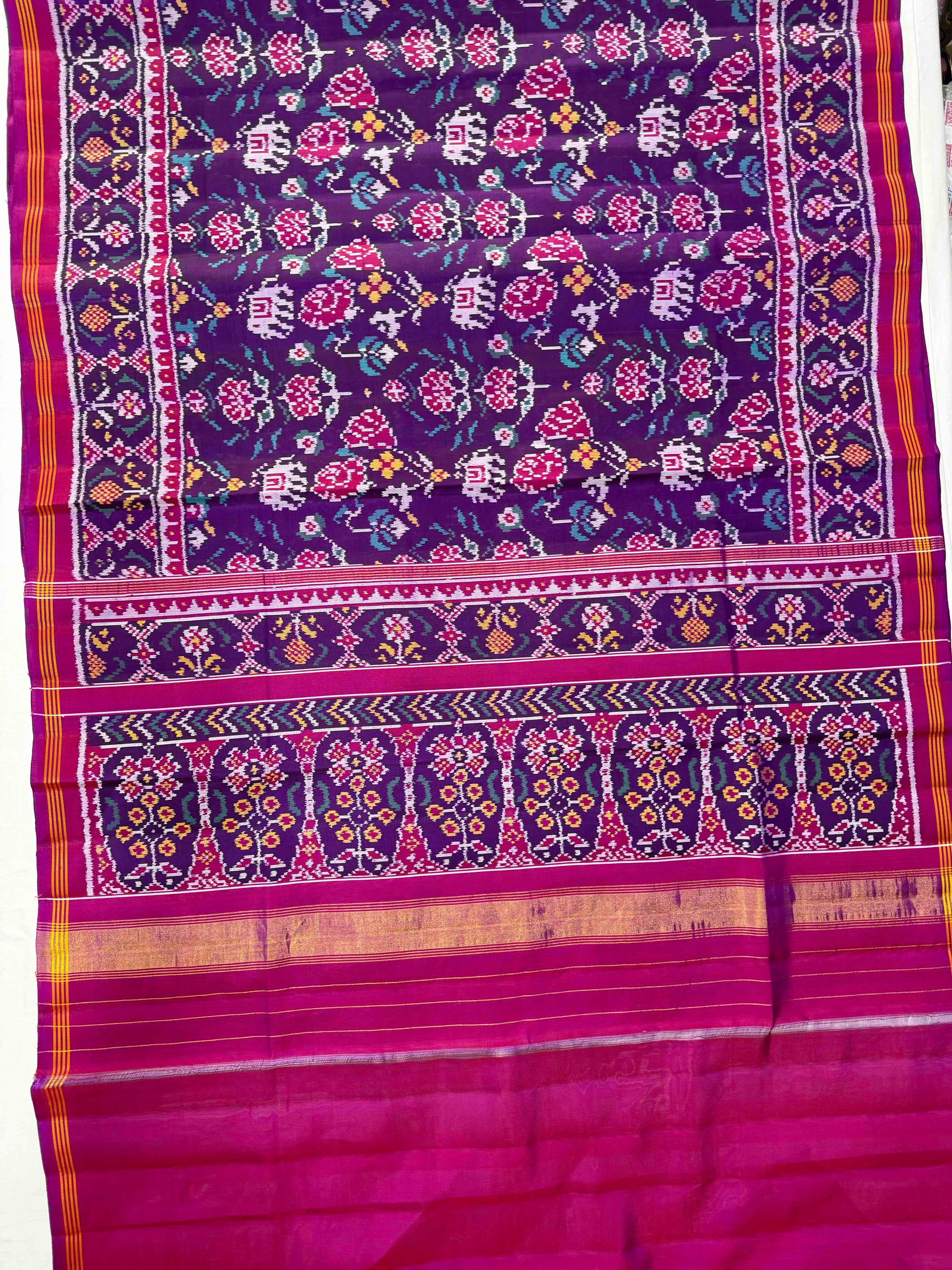 Purple Motifs Design Hand Woven Rajkot Ikat Patola Silk Saree