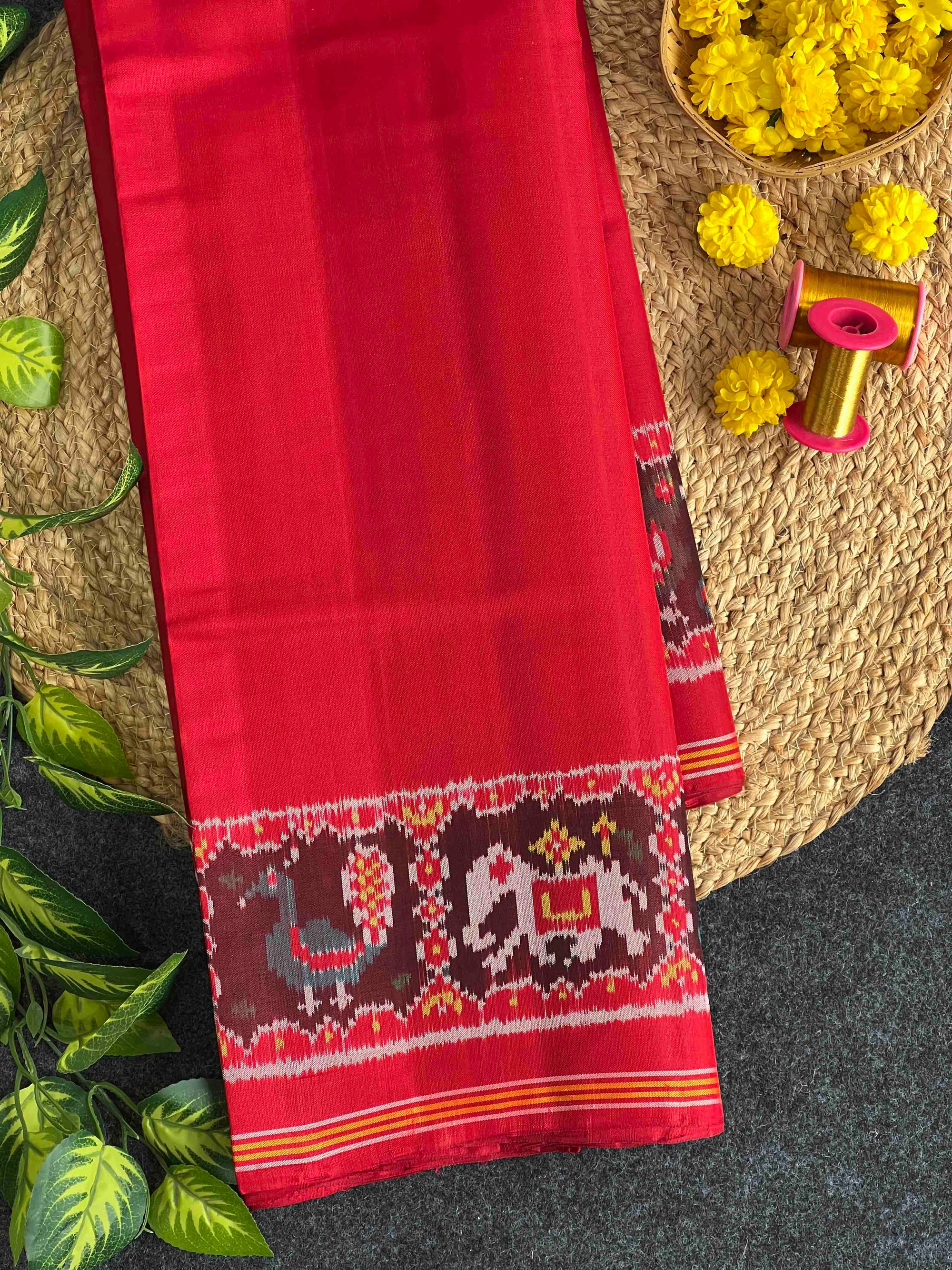 Plain Red With Maroon Hand Woven Rajkot Ikat Patola Silk Saree