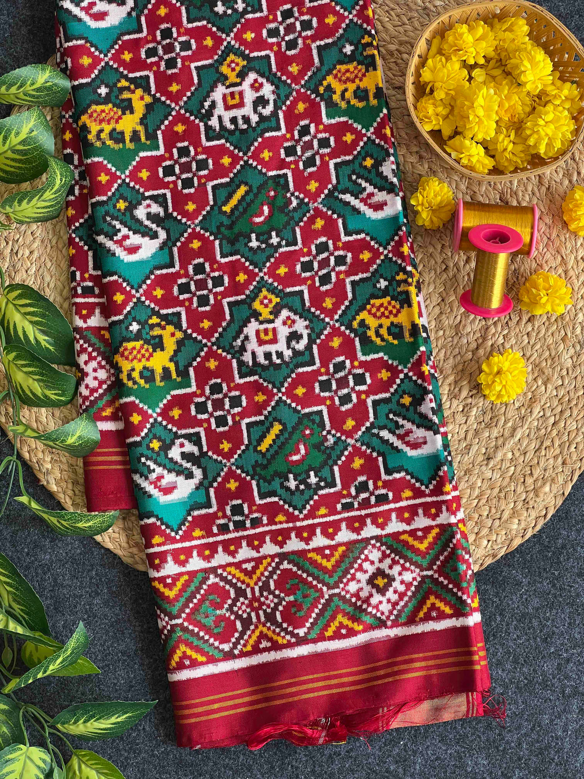 Sea Green With Red Star Motifs Design Pure Hand Woven Double Ikat Patola Silk Saree