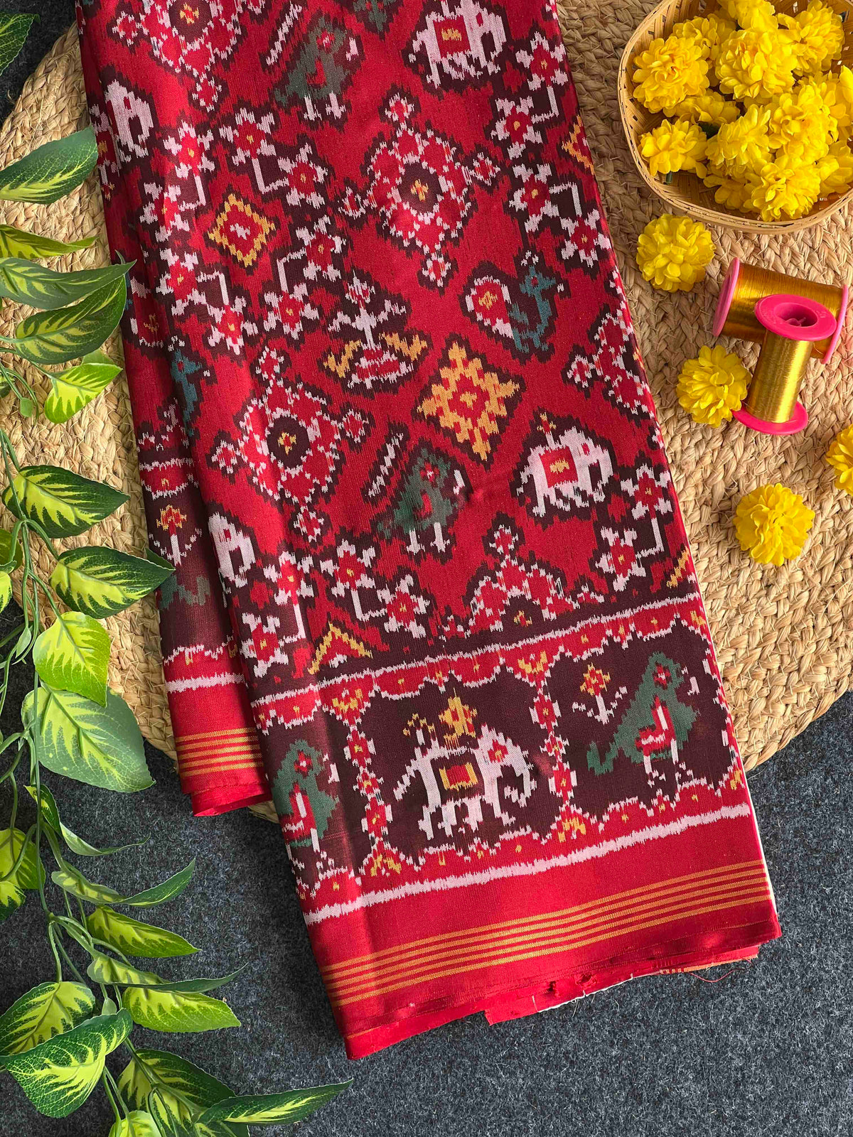 Red & Maroon Navratan With 4 Figure Design Hand Woven Rajkot Ikat Patola Silk Saree