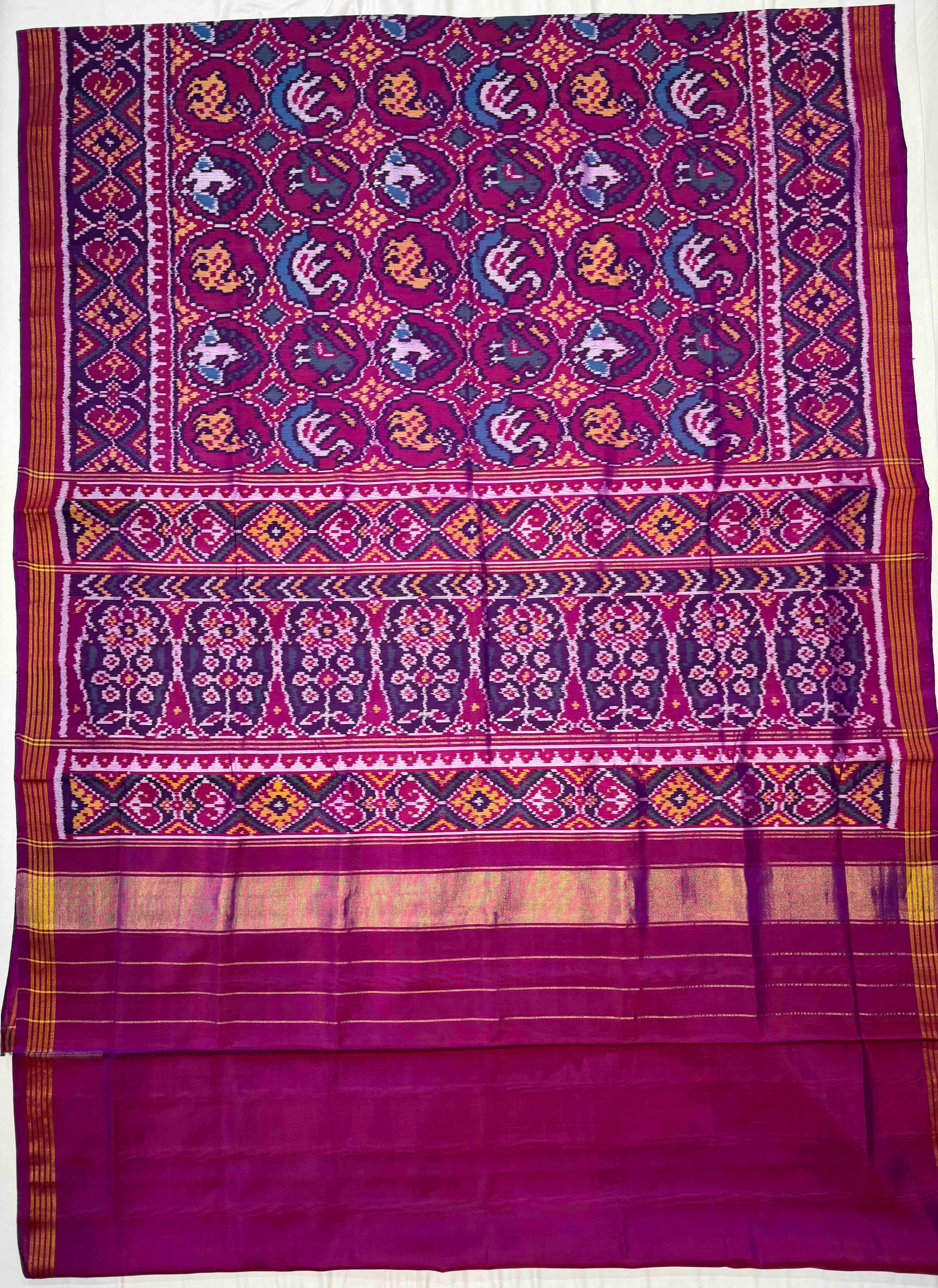 Pink & Purpule Small Motifs Design Hand Woven Ikat Patola Silk Saree