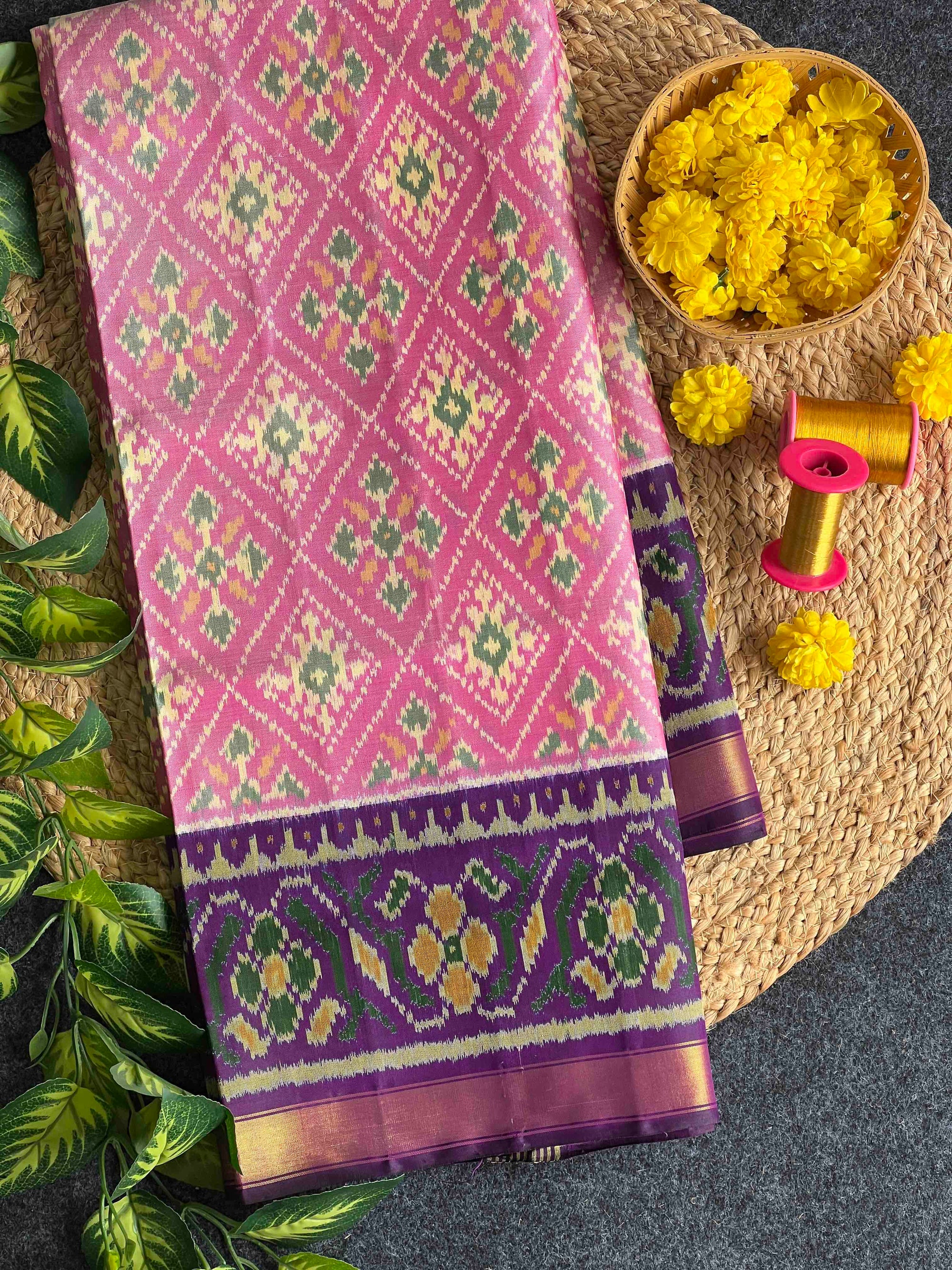 Light Pink With Dark Purple Paanchanda Hand Woven Rajkot Patola Silk Saree