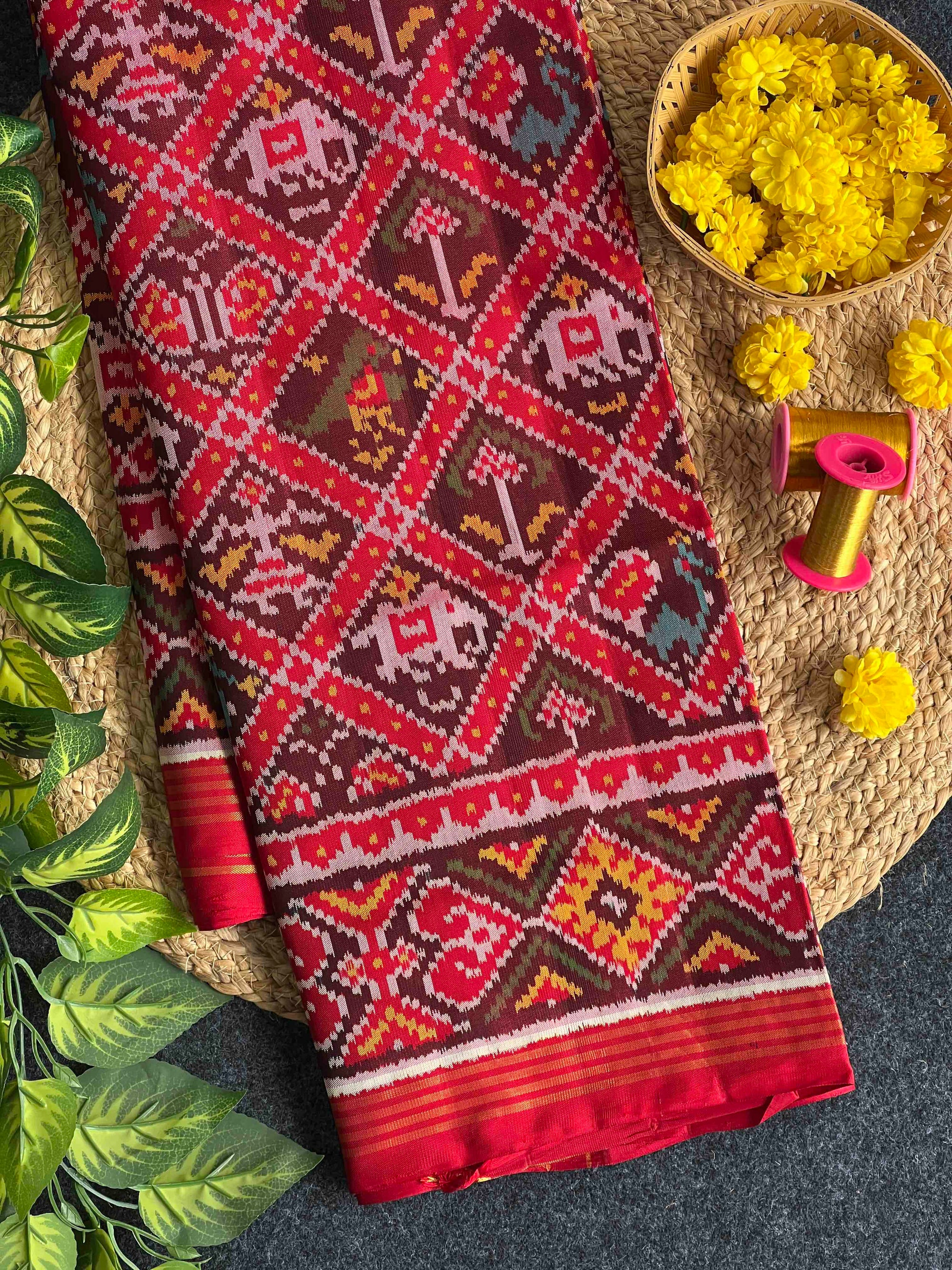Red & Maroon Narikunj Design Hand Woven Rajkot Ikat Patola Silk Saree